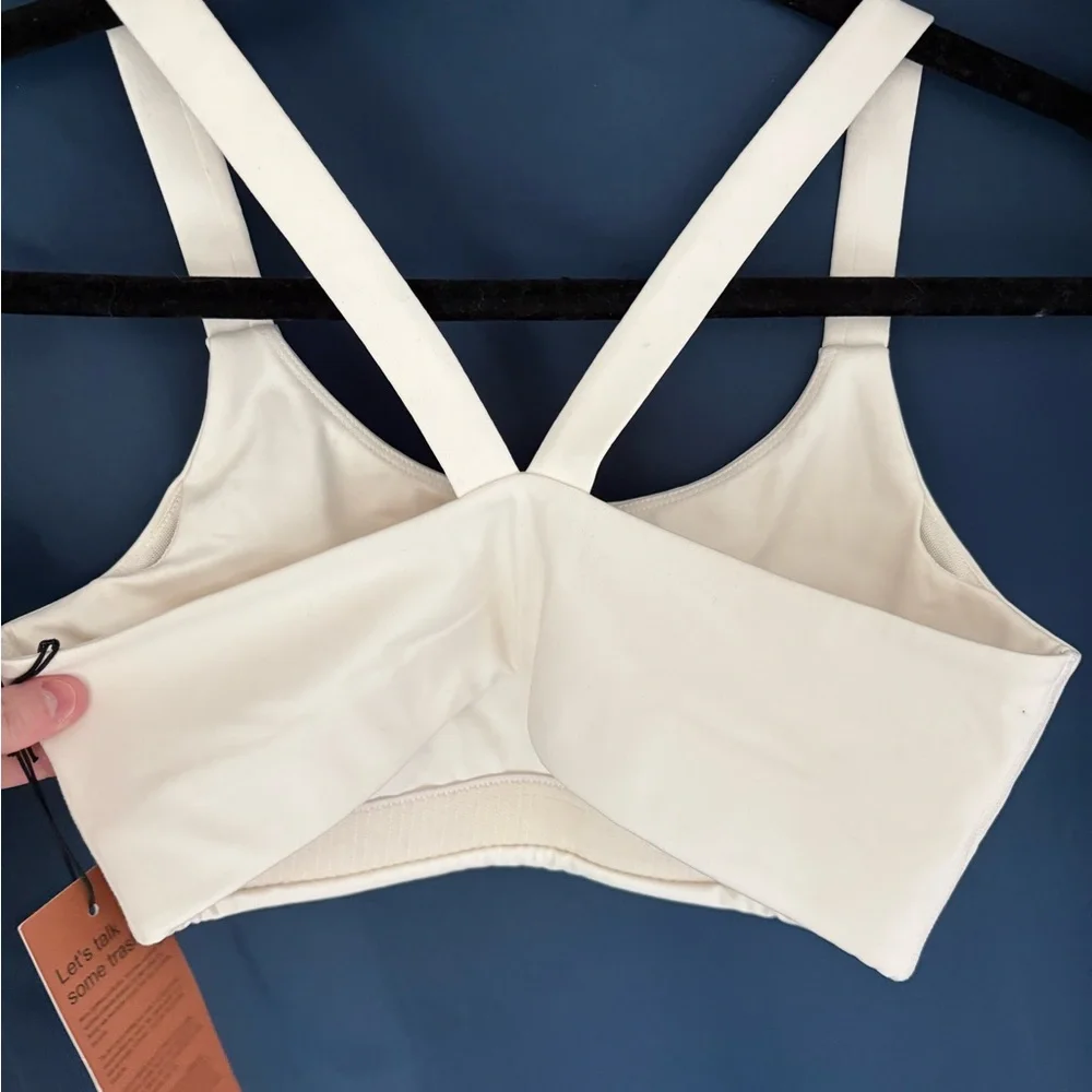Girlfriend Collective White Sports Bra